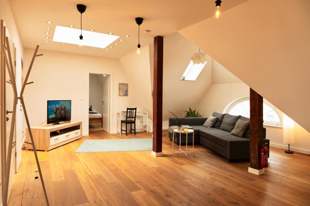 Woelkchen - Wohnung Mit Balkon, Holzdielen & Tv Bremerhaven Esterno foto